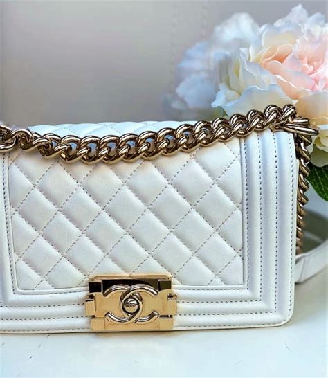 Chanel boy bag gold chain